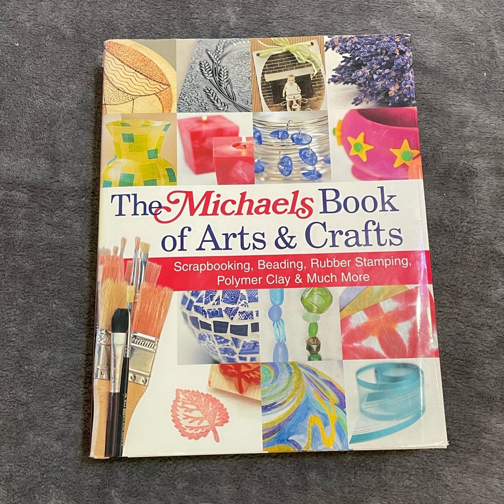 The Michaels Book of Arts & Crafts Hardback